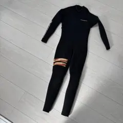 ウエットスーツ
