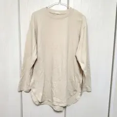 ジーユー ベージュ 長袖 Tシャツ