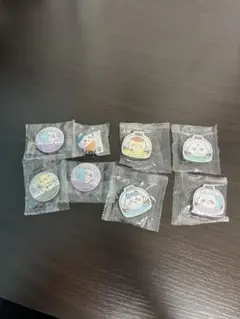 ちいかわ×くら寿司　キーホルダー　缶バッチ　マグネット