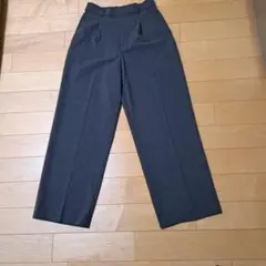 ユニクログレー ワイドパンツ