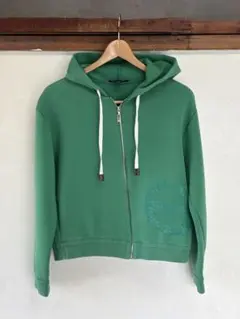 Item thumbnail for item c7619be1-de88-41db-90bd-76d36745c3b2