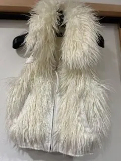 ホワイトファーベスト