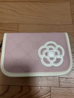 【新品】CLATHAS カメリア柄 ポーチ ピンクのサムネイル