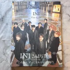 【INI】2nd写真集 Viva la vita 通常版カバー