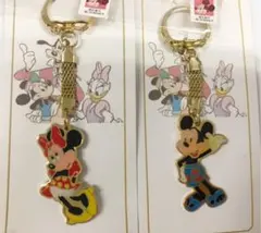 ディズニー(ビンテージキーホルダー)ミッキー＆ミニー2個セット