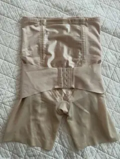 WACOAL シェイプマミーガードルのサムネイル