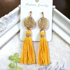 イエロータッセルピアス/イヤリング(ハンドメイド)
