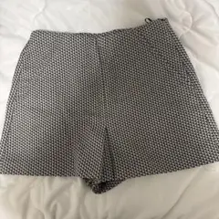 ホワイト ショートパンツ