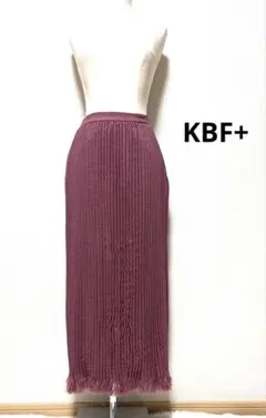 KBF+ フリンジプリーツロングスカート