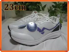 新品タグ付：MAD FOOT ランニング／スニーカー　 23cmのサムネイル