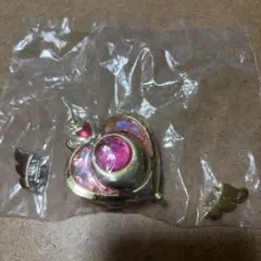 セーラームーン コンパクト カプセルトイ