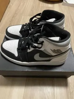 Air Jordan 1 Mid ホワイト/ブラック/グレー