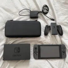 Nintendo Switch 本体 + 充電器 + ケース