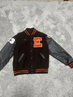 スタジャン 黒/オレンジ 刺繍ロゴ