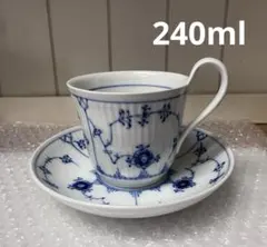 ブルーフルーテッド プレイン ハイハンドルマグ＆ソーサー 330ml
