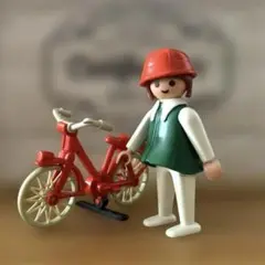 オールドプレイモービル PLAYMOBIL 赤い帽子の女性と赤い自転車