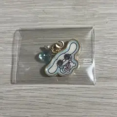 ファスナーチャーム　サンリオ　シナモン