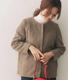 【URBAN RESEARCH DOORS】ノーカラーボアジャケット ブラウン