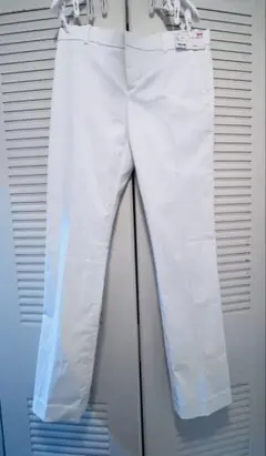 UNIQLO ストレッチストレートパンツ ホワイト 64cm