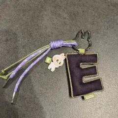 POP MART イニシャルラブブ 《Ｅ》