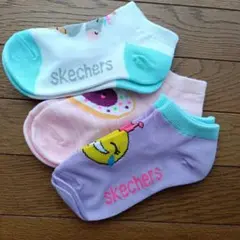 スケッチャーズ　靴下　女の子