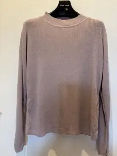 アースミュージック&エコロジー　シアーリブニット　くすみピンク　Mサイズ