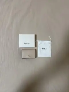 FURLA フルラ レザー 三つ折り財布 ピンクベージュ 箱・巾着付きのサムネイル