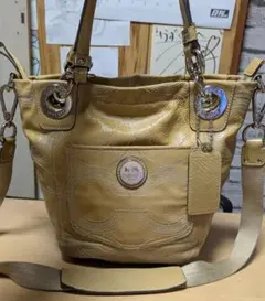 COACH イエロー ショルダーバッグ