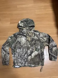 huf リアルツリー　ジップアップパーカー