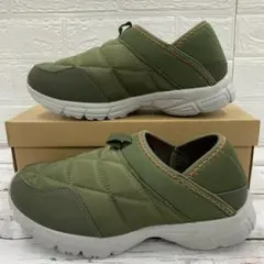 ◇新品◇レディース◇Sサイズ◇中綿キルト キックバック スニーカー◇カーキ 緑色