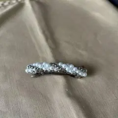 パール装飾シルバー ヘアクリップ 約6cm
