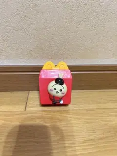 マクドナルド ハッピーセット ちいかわ 第2弾 うさぎのシールディスペンサー