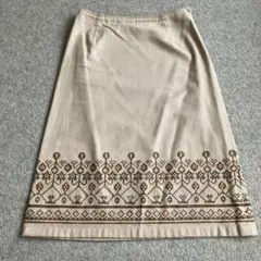 【美品】FRAGILE フラジール　刺繍入りスカート
