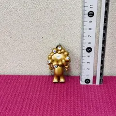 2026年最新】ミャクミャク金の人気アイテム - メルカリ
