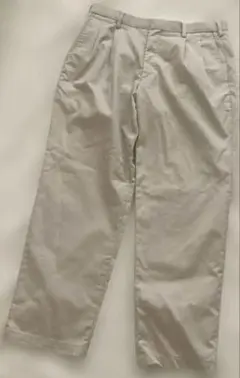 UNIQLO イージーケアツータックチノ　470777 ベージュ