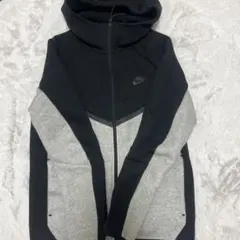 Nike テックフリース 上 S - メルカリ