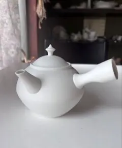 ボーフラ　 煎茶道具 春峰作　横手　白泥 　箱なし ボーフラ 煎茶道具 春峰作 横手 白泥 箱なし - メルカリ