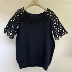 【美品】ドゥロワー　ブラックコットンニットトップス 半袖 2wayのサムネイル