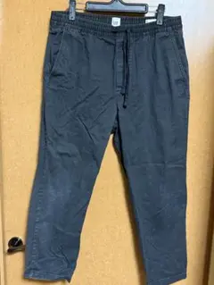 GAP ダークグレー カジュアルパンツ