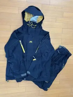 HELLY HANSEN スノーボードウェア 上下セット　メンズSのサムネイル