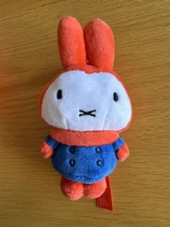 ★ミッフィ　ぬいぐるみマスコット　ボールチェーン付き　雪の日