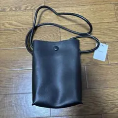ブラック ショルダーバッグのサムネイル