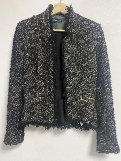Zara ツイードノーカラージャケット
