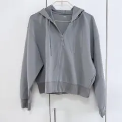 UNIQLO グレー フード付きパーカー Lサイズ