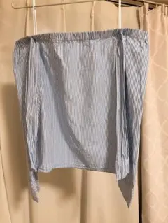 オフショルダー ストライプシャツ