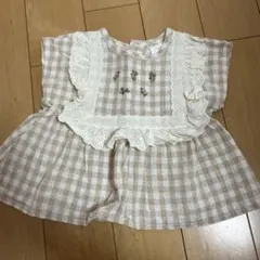 ベビー　刺繍ブラウス　新品未使用