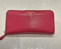 PRADA ピンク レザー 長財布