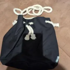 niko and... 黒 ドローストリングショルダーバッグ