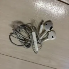 Apple純正品　ホワイト有線イヤホン Lightning