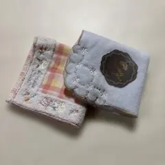 刺繍入りタオルハンカチ 水色　チェック柄ピンク2枚セット